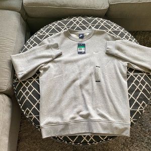 Nike crewneck sweatshirt mens.